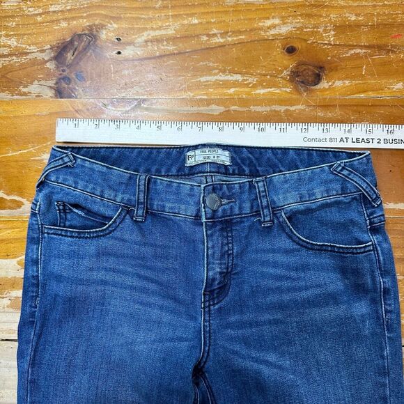 Free People Jeans Womens 27 Blue Skinny Dark Wash Stretch Distressed - Picture 7 of 13